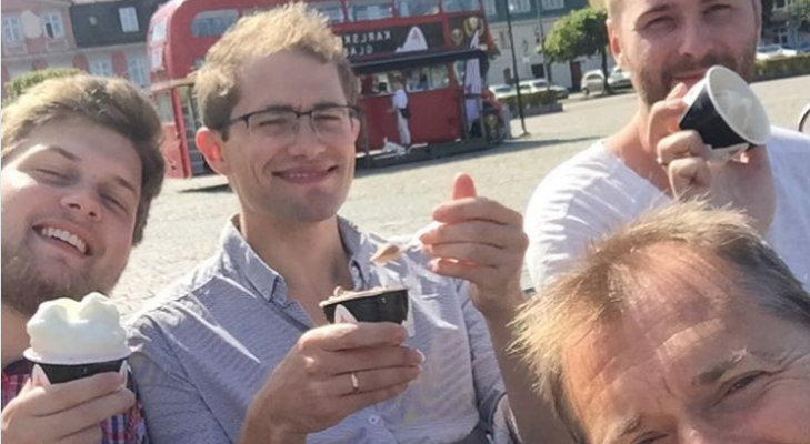 Lärarteamet firar sommaren med glass, citronsorbet, och förbereder sig inför introduktionsveckan och höstens termin.